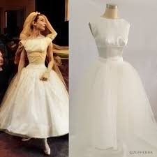 Divine atelier boho hochzeitskleid brautkleid 34 36 xs s spitze seide berta. Audrey Hepburn Hochzeitskleid Funny Face Frau Lux Vintage
