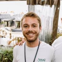 Robin Bollinger's Instagram, Twitter & Facebook