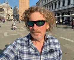 Colin Parrish's Instagram, Twitter & Facebook