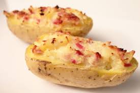Les Pommes De Terre Farcies Aux Lardons La Recette Ideale Pour Garder La Patate Pommes De Terre Farcies Pomme De Terre Lardon Pomme De Terre