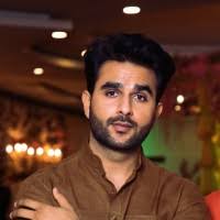 800+ "Lomas Lomas" profiles