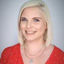 Amber Leff's Instagram, Twitter & Facebook