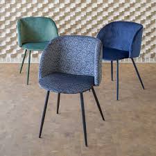 new colours bring new life to the home anna says about the sisters classic velour chairs which are now available in three new interieur voor het huis kleuren