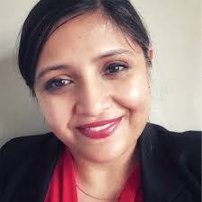 Julie Dahan's Instagram, Twitter & Facebook