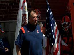 Illinois fighting illini head coach bret bielema reacts after a play during the big ten conference college football game between the nebraska cornhuskers and the. Ugxlmw1gwimnum