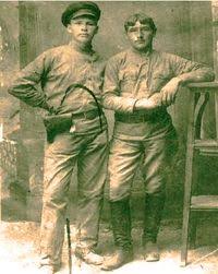 Pavel Medvedev Left Head Of The Ipatiev House Guard Who Were Responsible For The Deaths Of Nicholas Alexandra Their Tsar Nicolas Petite Histoire Historique