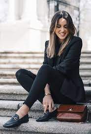 Mocassin classique en suède rouge fait à la main au québec, canada. 4 Inspirations Looks Pour Porter Les Loafers