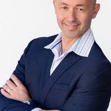 Andre Simoneau's Instagram, Twitter & Facebook