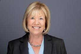 Julie Withrow's Instagram, Twitter & Facebook