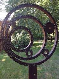 19 Creative Diy Rusted Metal Projects To Beautify Your Yard Metal Garden Art Metal Sculpture Artists Welding Art Projects