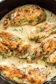 This Easy White Wine Chicken Recipe Has The Most Amazing Cream Sauce It S Perfect Served Over P Best Chicken Recipes Creamy Chicken Recipes White Wine Chicken