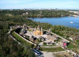 Монастирський острів — таємнича пам'ятка дніпра. Kozackij Miks Dnipro Monastirskij Ostriv Horticya Sich Kruyiz Zi Shlyuzami Plyazh Ta Lastivchine Gnizdo Dnepr Voyazh