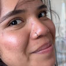 0.7 de muchas risas, viajecitos, platillos compartidos, compes, anécdotas  random, besitos & muchas otras cosas varias 🤭 (más lo que nos falta 🥰),  •, •, Agradezco mucho estar a tu lado ...