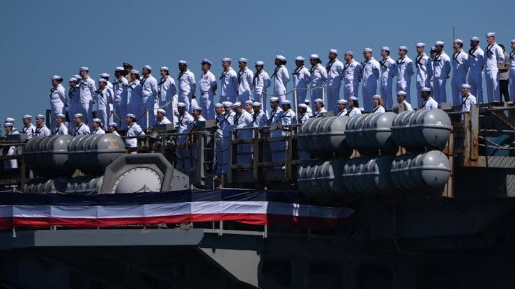 USS Abraham Lincoln returns home to San Diego after near-record deployment  | wcnc.com