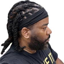 A collection of cassette and DAT (Digital Audio Tape) tapes with unreleased  Michael Jackson recordings were recently discovered in an abandoned storage  unit in San Fernando Valley 📼🎶 These tapes —featuring 12