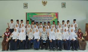 Acara tersebut dilaksanakan secara daring melalui google meet dan diikuti oleh seluruh anggota osis terpilih periode 2021/2022. Jadwal Dan Tata Tertib Latihan Dasar Kepemimpinan Ldk Ossi Matsan Saga