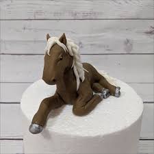 In diesem beitrag verrate ich euch meine liebsten. 101 Fondantfiguren Realistisches Pferd Tortenfigur Im Sale
