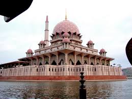 What about putrajaya to selangor? Mosque In Putrajaya Kuala Lumpur Beautiful Mosques Mosque Putrajaya