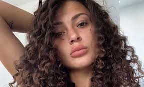 Les Princes et Princesses de l'Amour 8 : Alix Dmx en couple avec son  prétendant Mathieu ?