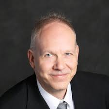 Congratulations to Site Supervisor Alysia Coleman of Union Square (333 W  Hubbard) celebrating 20 years with Titan Security. Had a nice lunch and  conversation. Thank you Director of Operations Sue…