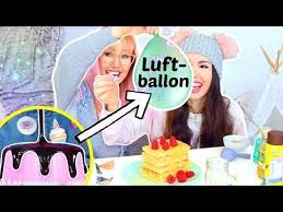 Komplett Chaos Mit Luftballons Torte Backen Viktoriasarina Youtube Victoria Und Sarina Pastell Ballons Luftballons