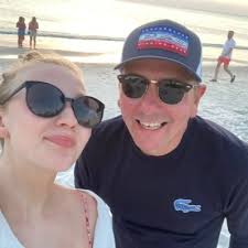 M K (@LammyTheLamster)