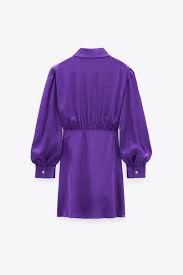 Questo vestito chemisier è sbarazzino e per l'estate 2018 sarà un capo su cui scommettere. Vestito Chemisier Satinato Zara Italia Italy