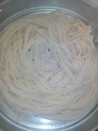 Blend bahan 2 yang bertanda *hingga hancur. Cara Buat Laksa Beras Secara Homemade Mudah Tanpa Pengawet Rasa Laksa Cara Memasak Gandum