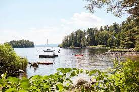 In order to fully appreciate this lake you should head out to the middle and enjoy the 2650 view of maine's hills and new hampshire's white mountains range. Migis Lodge On Sebago Lake Bewertungen Fotos Preisvergleich South Casco Me Tripadvisor