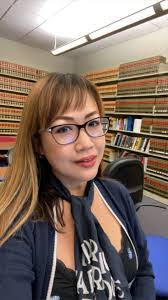 Amanda Bach's Instagram, Twitter & Facebook