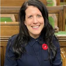 Michelle Monds's Instagram, Twitter & Facebook