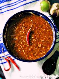 In a blender grind the chiles de arbol until very fine. Chile De Molcajete Roasted Tomatillo Chile De Arbol Salsa Roasted Tomatillo Spicy Recipes Mexican Food Recipes