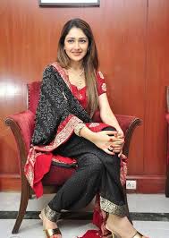 Shivaay actress Sayyeshaa Saigal Full HD Photos, PhotoShoot & Wallpapers  For Free Download - HD Photos