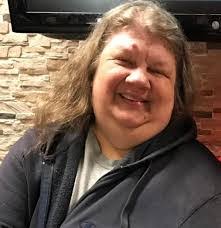 Elizabeth Coe's Instagram, Twitter & Facebook