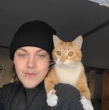 Vacuum-tight jar not keeping salt dry?