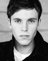 Tom Hughes (actor) ~ Wiki & Bio with Photos