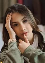 Anya geraldine menyesal pernah memberikan hadiah mobil ke mantan kekasih, ia pun memberi anya geraldine mengaku bingung dengan status hubungannya. Anya Geraldine On Mycast Fan Casting Your Favorite Stories