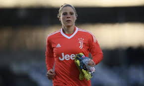 Statistiche aggiornate al 22 settembre 2020 (club)13 aprile 2021 (nazionale). Juve Women Giuliani Scudetto Siamo Tranquille Altri Campionati Italia Calciomercato Com