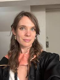 Hi, I'm Haley! I'm 24 and work in biopharmaceutical QA. I usually keep to  myself but I'm friendly and easy to live with. I love reading nonfiction,  going to concerts, checking out