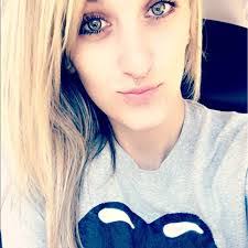 Amanda Testerman's Instagram, Twitter & Facebook