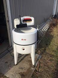 In the early 1930s, photographer theodor horydczak took pictures of the plant and some of its workers. Maytag Wringer Washer Problem Allischalmers Forum