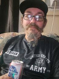 Army today is my birthday 🎂👸👑🎁🎊🎉