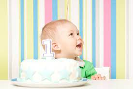 De la version de luxe à base de crème pâtissière au qui dit garçon, dit petites voitures. 5 Idees Pour Feter L Anniversaire Des Filles Et Des Garcons De 1 An
