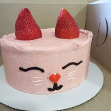 Cats are popular among kids too and every now and then you might receive request of younger one to bake a cat cake for you. Cat Cake Decorating Photos