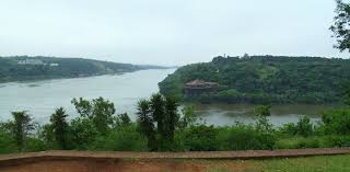 Paraguay comparte una frontera apenas vigilada de 1365 kilómetros con brasil y desde hace tiempo ha sido un centro para el contrabando y el lavado de dinero. Triple Frontera Argentina Paraguay Brasil Vista Panoramica Http Viewat Org I En Id Pn 3876 Sec Pn Mapio Net