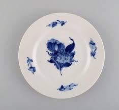 Women's, men's, shoes, handbags, beauty, home Royal Copenhagen Blue Flower Braided Coffee Service For Three People Set Of 9 For Sale At Pamono