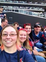 Mandy Bushnell's Instagram, Twitter & Facebook