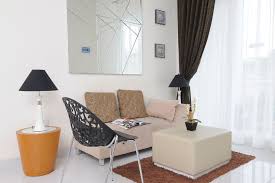 Memiliki ruang tamu kecil bukan menjadi hambatan untuk merancangnya dengan desain yang diinginkan. 65 Desain Ruang Tamu Kecil Minimalis Sederhana Dan Modern Disain Rumah Kita