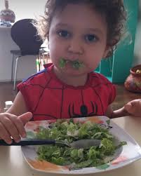 Primeiro post de 2025 vem sob um teto amarelo mostarda. Um novo teto, na  minha casa que construí no tempo de uma gestação