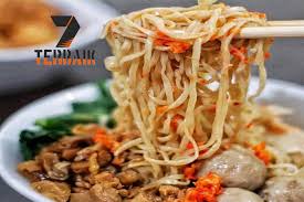 Nongkrong di coffee shop jadi kebiasaan anak muda zaman sekarang. 10 Tempat Makan Mie Ayam Enak Di Jakarta Artikel Unik